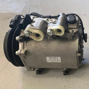 Space Gear PD6W A/C Compressor MR147902